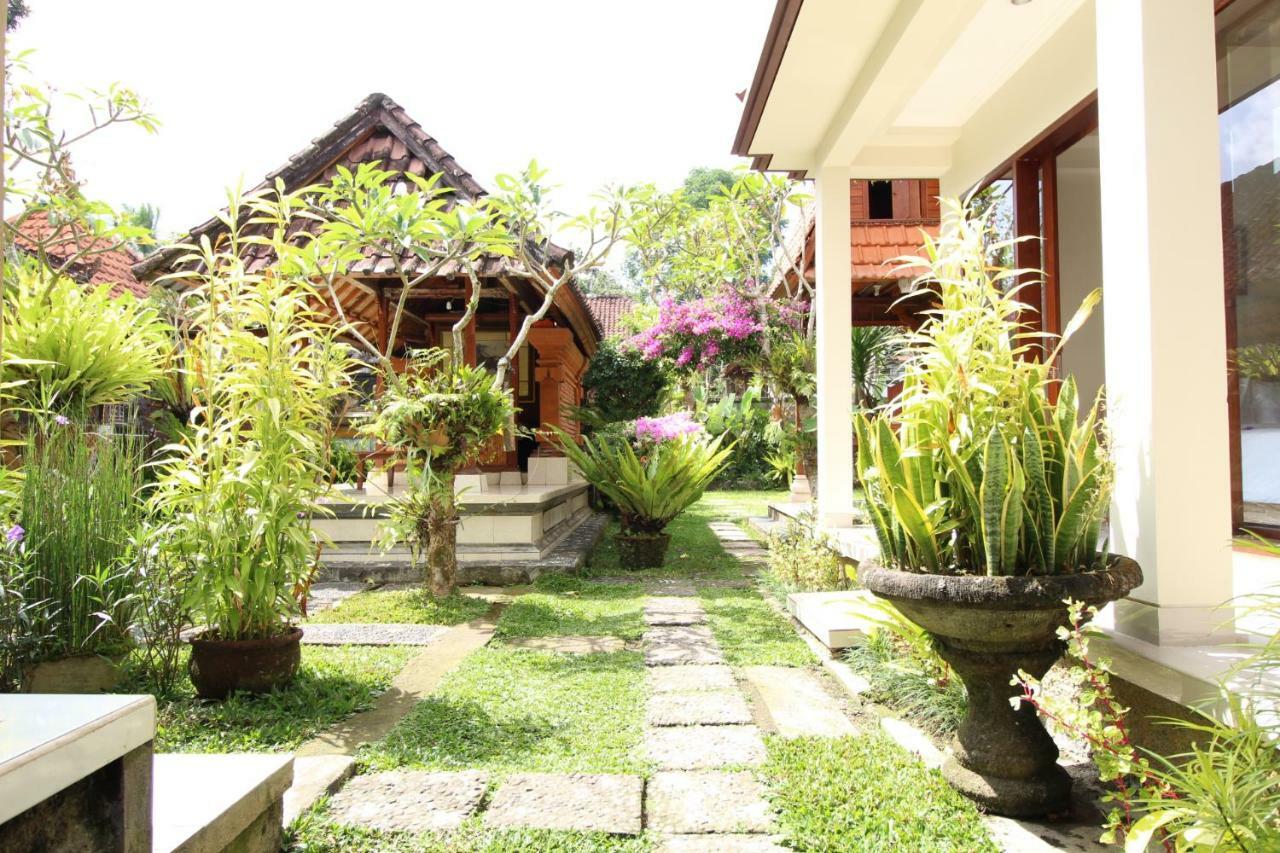 With Love Bali Gianyar  Exterior photo