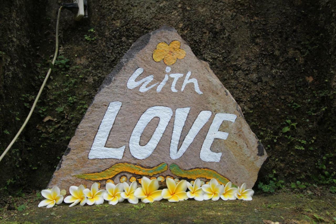 With Love Bali Gianyar  Exterior photo